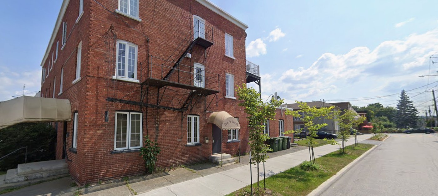 Immeuble brique résidentiel et commercial à Sherbrooke